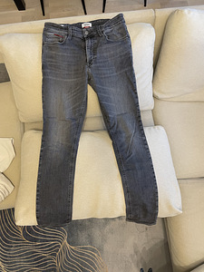 Tommy Jeans (2 foto / 5)