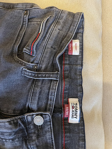 Tommy Jeans (5 foto / 5)