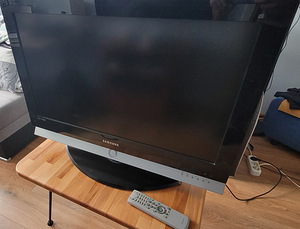 Samsung 32'' TV (LE-32M51B) + pult (2 foto / 3)