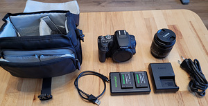 Canon 200D + 18-55mm IS STM f/4-5.6 + 2x Neewer LP-E17 аккумулятора (1 фото из 10)
