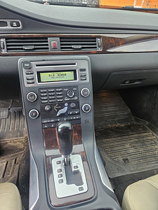 Volvo S80 (2 foto / 13)
