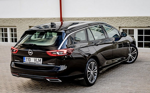 Opel Insignia OPC Line 2.0 125kW (3 foto / 11)