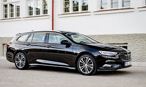 Opel Insignia OPC Line 2.0 125kW (4 foto / 11)