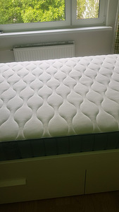 Peaaegu uus IKEA voodi + madrats (4 foto / 9)