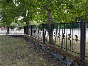 METALLIST AED 150 MEETRIT + 2 TIIBVÄRAVA KOMPLEKTI (1 foto / 6)
