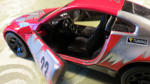 AUTO MUDEL 1:36 NISSAN FAIRLADY 350Z 2002 (3 foto / 10)