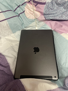 iPad 7th gen 32gb 2019 Wifi+Cellular (3 foto / 4)