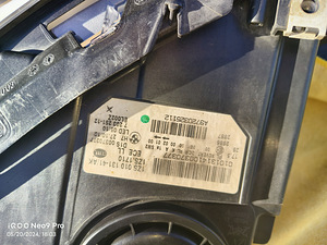 BMW f10/f11 Esituli AHL pre-facelift (3 foto / 5)