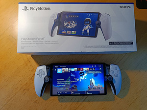 Playstation Portal + Case and Protection (2 foto / 3)