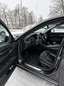 BMW f01 3.0 155kw (7 foto / 7)