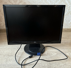 Monitor 22” (1 foto / 3)