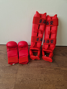 Karate jalakaitsmed ja kindad, suurus S (2 foto / 3)