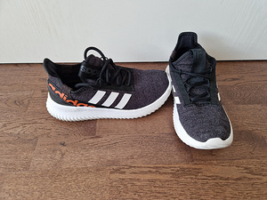 Adidas tossud s39.5 (1 foto / 3)