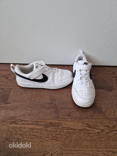 Кроссовки Nike размер 34