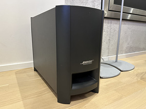 Акустическая система Bose PS3-2-1 III Powered Speaker System (4 фото из 10)