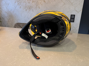 Kiiver Nitro MX 420 (4 foto / 7)