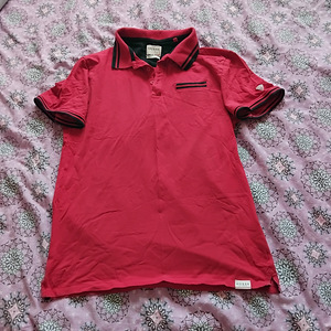 Мужские футболки Hugo Boss, Guess (3 фото из 4)