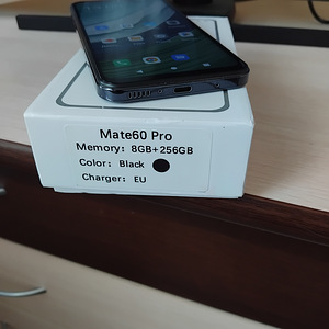 Telefon Mate60 Pro 8GB+256GB (6 foto / 8)