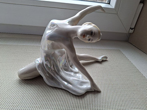 Ballerina LZFI NSVL (1 foto / 5)