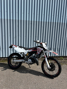 Husqvarna wr125 (1 foto / 2)
