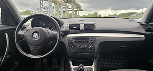 BMW 116d (9 foto / 11)