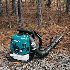 Aeraator muruõhutaja samblaeemaldaja Makita trimmer niiduk (6 foto / 7)