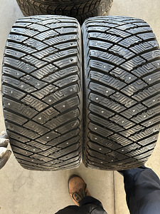 Goodyeari ultra grip talverehvid (1 foto / 8)