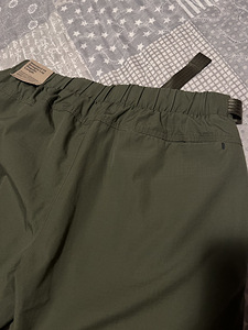 Брюки Nike Tech Pack Woven Pants Olive (6 фото из 9)