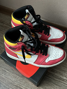 AIR JORDAN 1 RETRO HIGH OG (1 foto / 10)