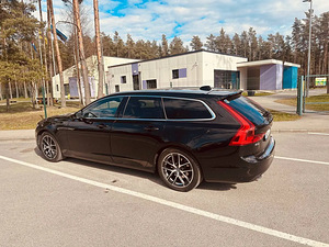 Volvo V90 (4 foto / 13)
