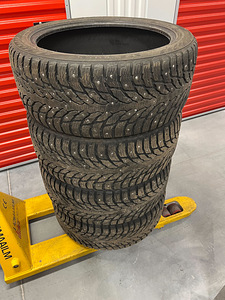 Nokian Hakkapeliitta 9 SUV 275/40R21 (1 foto / 6)
