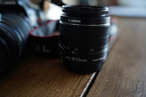 Canon EOS Rebel T2i (2 foto / 3)