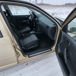 VW Golf 1,6 75kW ATM PACIFIC (8 foto / 15)