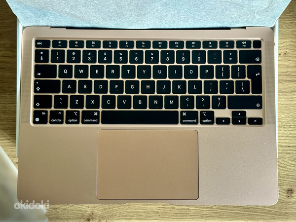 Apple MacBook Air 13" (2020) M1 8C/7C 8/256GB ENG Gold, новый! (фото #4)
