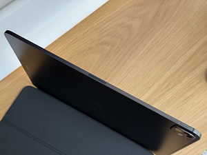Apple iPad Pro 13 M4 WiFi 256GB Space Black uueväärne! (2 foto / 8)