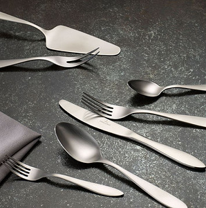 Villeroy-Boch Arthur harjatud lauasöögiriistad 68 tk (2 foto / 3)