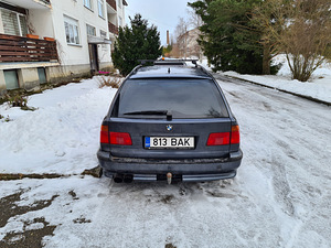 BMW 523I (6 foto / 6)