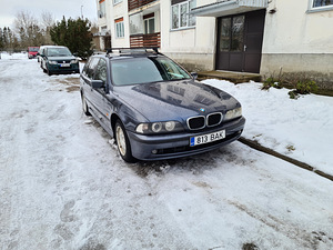 BMW 523I (2 foto / 6)