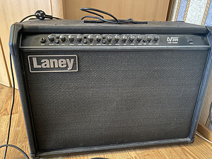 Комбоусилитель Laney LV300 (1 фото из 1)