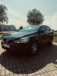 Volvo (3 фото из 9)