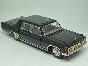 Mudelauto ZIL 117. A31. USSR 1985. 1:43 (2 foto / 10)