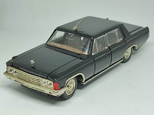 Mudelauto ZIL 117. A31. USSR 1985. 1:43 (3 foto / 10)