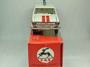 Mudelauto VOLGA GAZ 24-02 kiirabi. Karbiga.1988a. USSR. 1:43 (5 foto / 7)