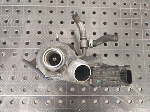 Turbo Audi A8 D3 4.2TDI 240kw 765312 05714 (1 foto / 8)