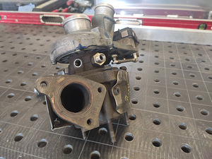 Turbo Audi A8 D3 4.2TDI 240kw 765312 05714 (3 foto / 8)