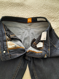 Teksad Hugo Boss 27 / 34 (4 foto / 8)