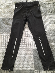 2 trennipüksid Soc, Umbro s. 122 - 128 (4 foto / 8)