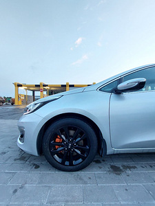 Kia Ceed 1.6 99 кВт (2 фото из 15)