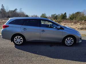 Дизельная Toyota Auris (3 фото из 8)