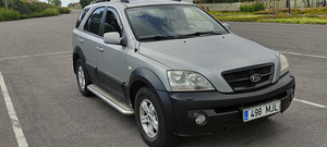 KIA sorento (4 foto / 5)